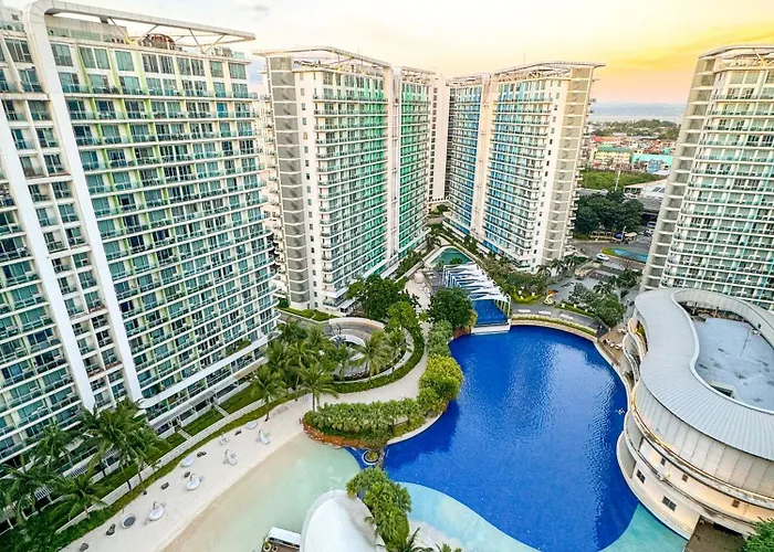 ベッド・アンド・ブレックファスト Azure Staycation *
